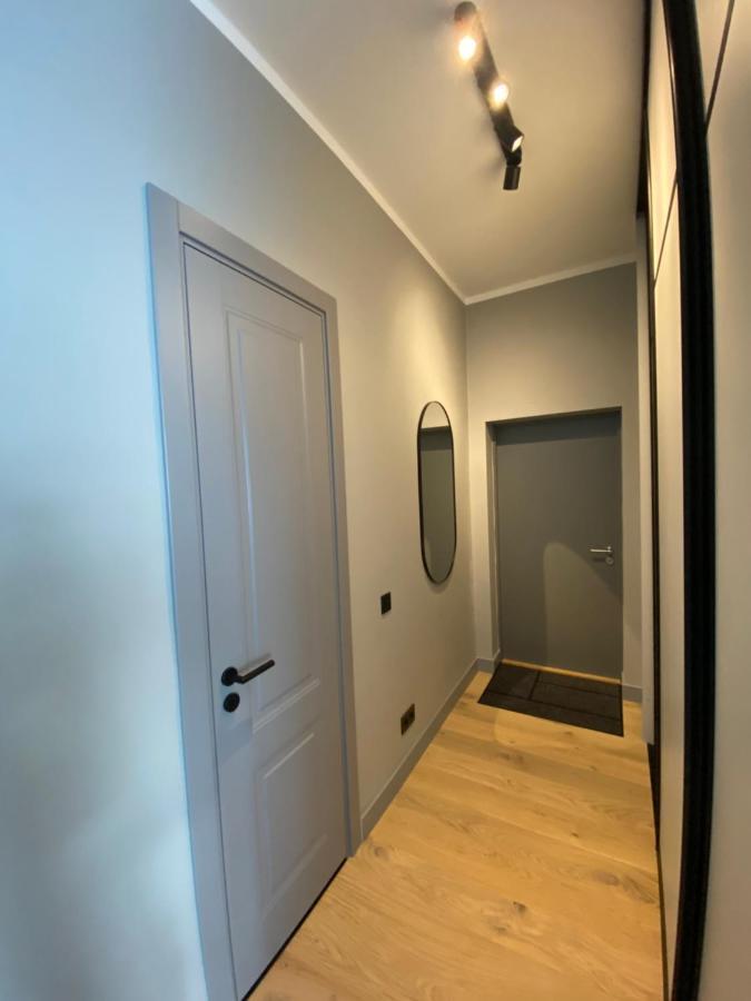 The Sixth - Self Check-In Apartment ทูคุมส์ ภายนอก รูปภาพ